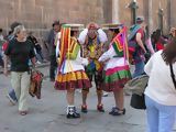 Bailarinas en Cusco, Cuzco